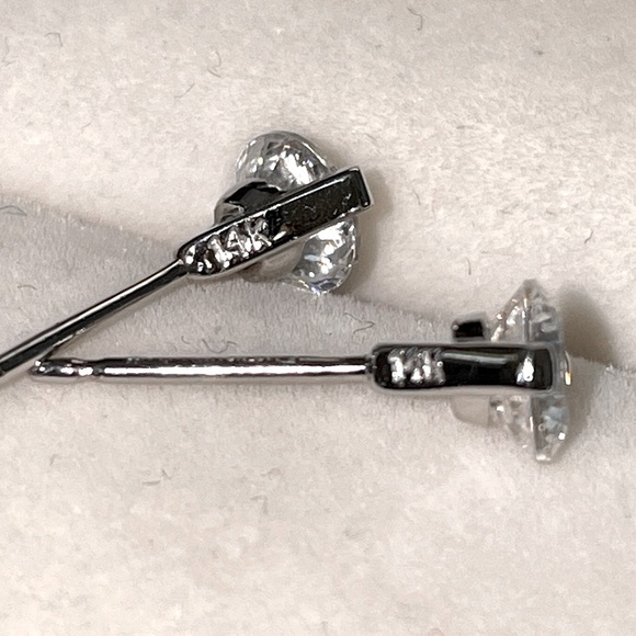 Solid 14K White Gold 1.00CTW Faux Diamond Round Cut Solitaire Stud Earrings - Picture 11 of 11